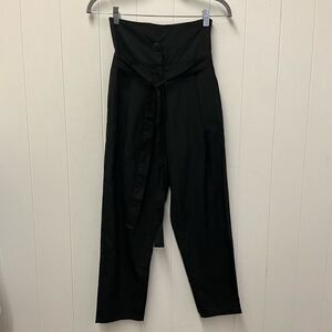Vintage 80s Grey Antics Women’s Black Belted Ankle Pants 25” Inseam size 2
